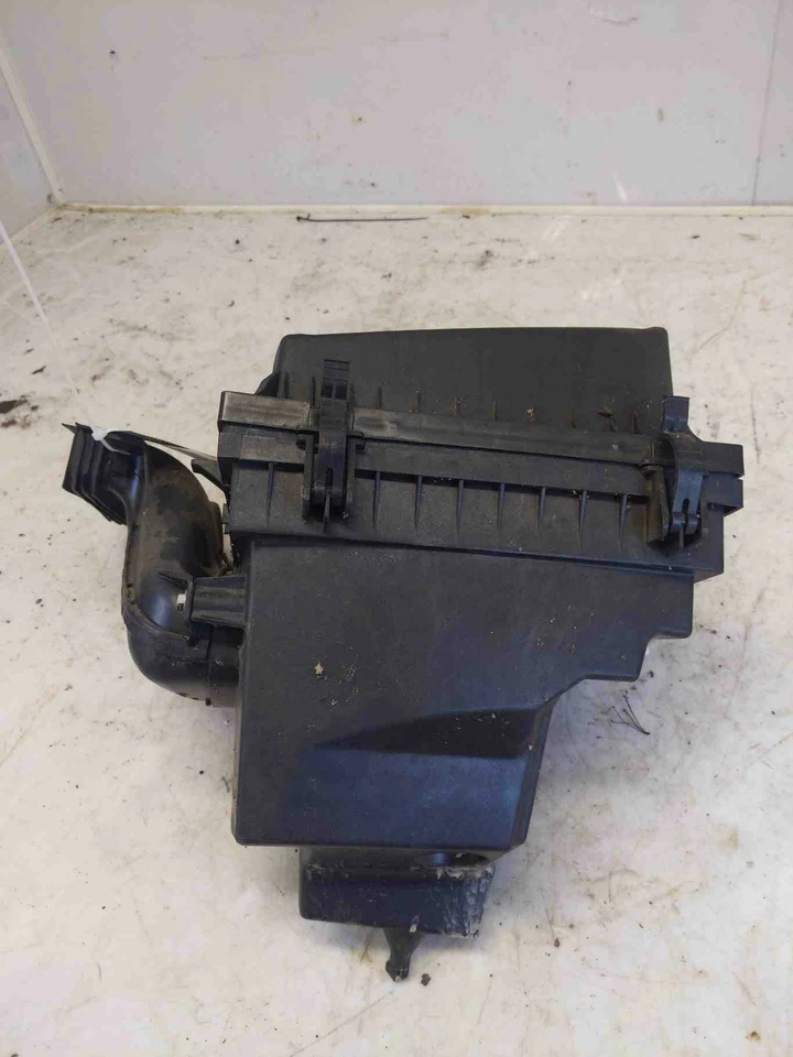 2013 Ford Fusion Air Box Assembly 2.0L Turbo ONLY OEM DS7Z9A600A DS7Z9661E - Изображение 3 из 4
