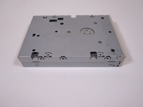 Sony 3.5" Internal IDE Floppy Drive - MPF920 Z/CU1 Beige Bezel - Afbeelding 3 van 5