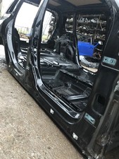MERCEDES-BENZ GLB X247 Rechte metallische Seitenschweller Diesel 2021 33495971