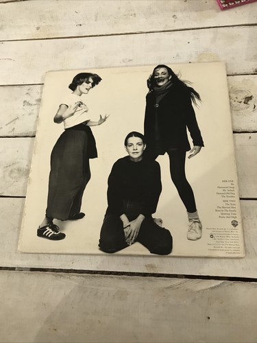 THE ROCHES Robert Fripp SINGING Sisters WARNER, 1979 Maggie SUZZY Terre Original - Picture 10 of 12