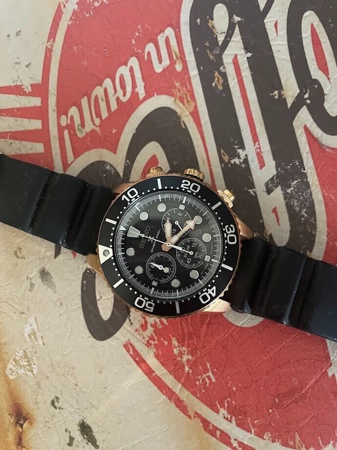 Seiko Prospex V175-0AD0 Chronograph Divers 200M Black Gold Seiko Prospex V175-0AD0 Chronograph Divers 200M Black Gold