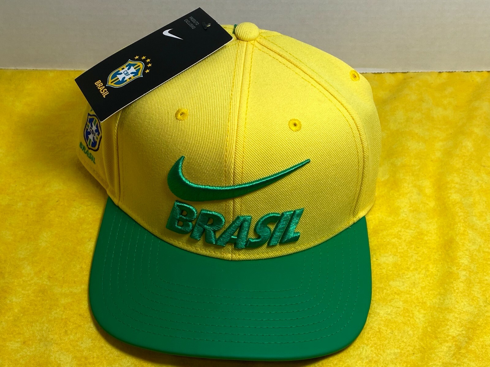 nike pride hat
