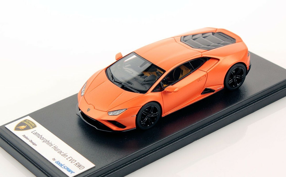 ルックスマート 1/43 ランボルギーニ ウラカン Evo RWD