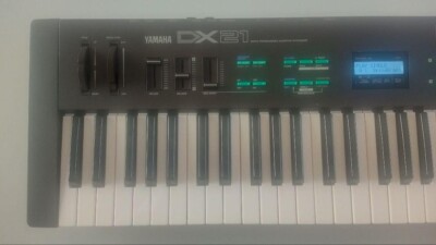 Yamaha DX21 61鍵 FMシンセサイザー Yamaha DX21 シンセサイザー 61鍵 Yamaha DX-21 FM Digital