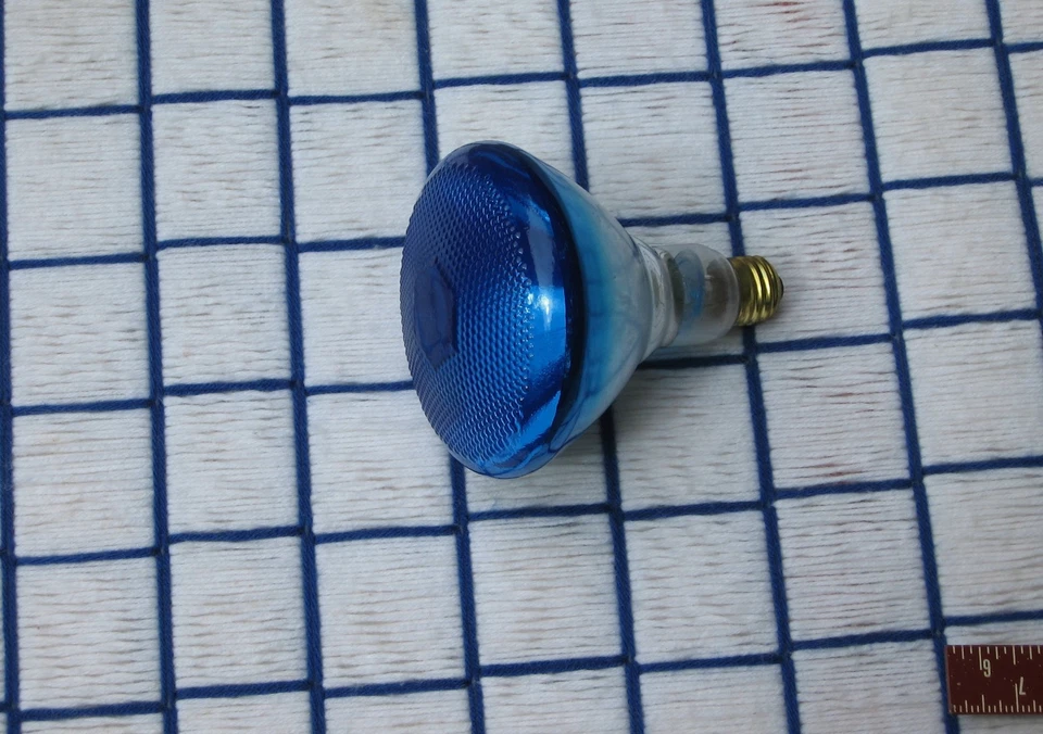 NEW 100 WATT 130v BLUE BR38 outdoor flood 100w LIGHT BULB PAR38 halco 100BR38 - Image 4 of 4