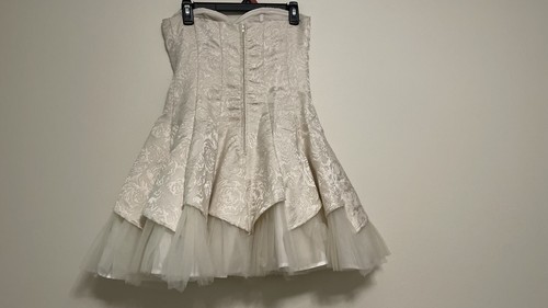 Windsor Stapless Ruffled Prom Dress Cream & Gold Sz 3 - Picture 2 of 11