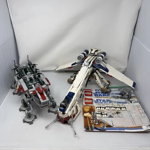 LEGO Star Wars: Republic Dropship with AT-OT 10195 With Box & Instructions