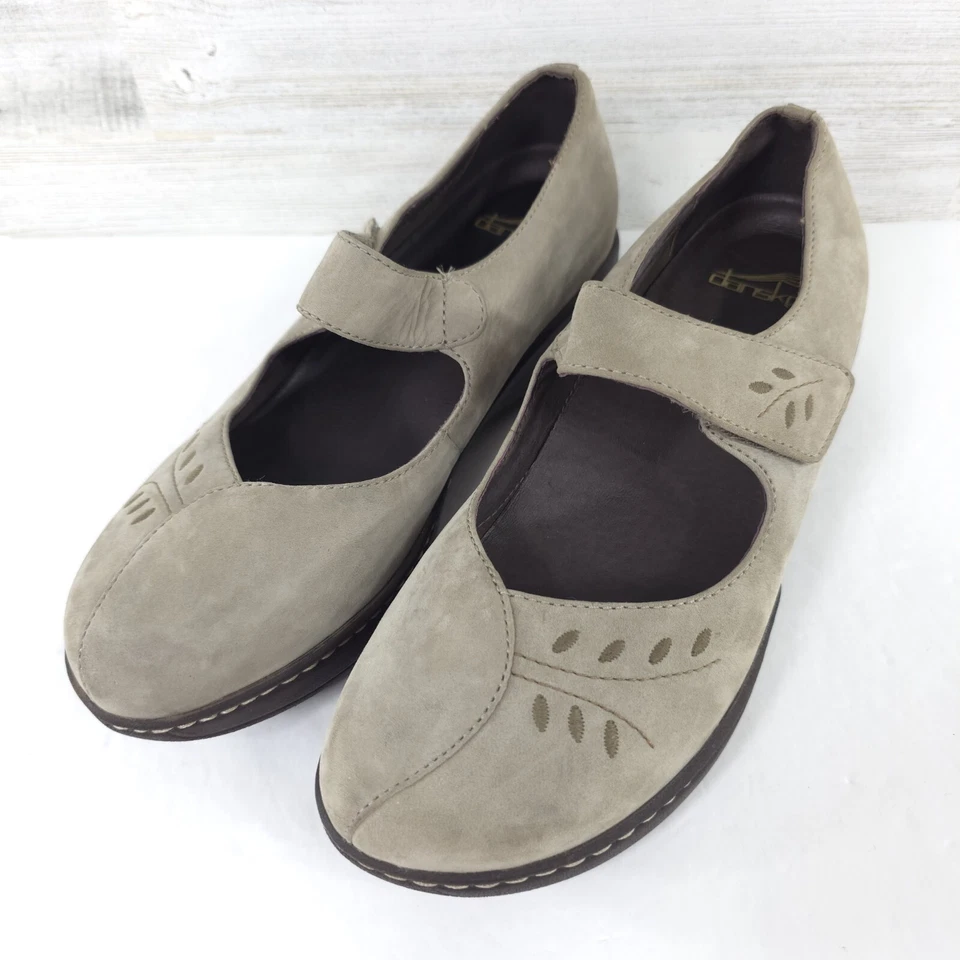 DANSKO ANNIE BEIGE SUEDE MARY JANE SHOES WOMEN'S EU SIZE 40 / US SIZE 9.5 - 10.. - Image 2 of 4