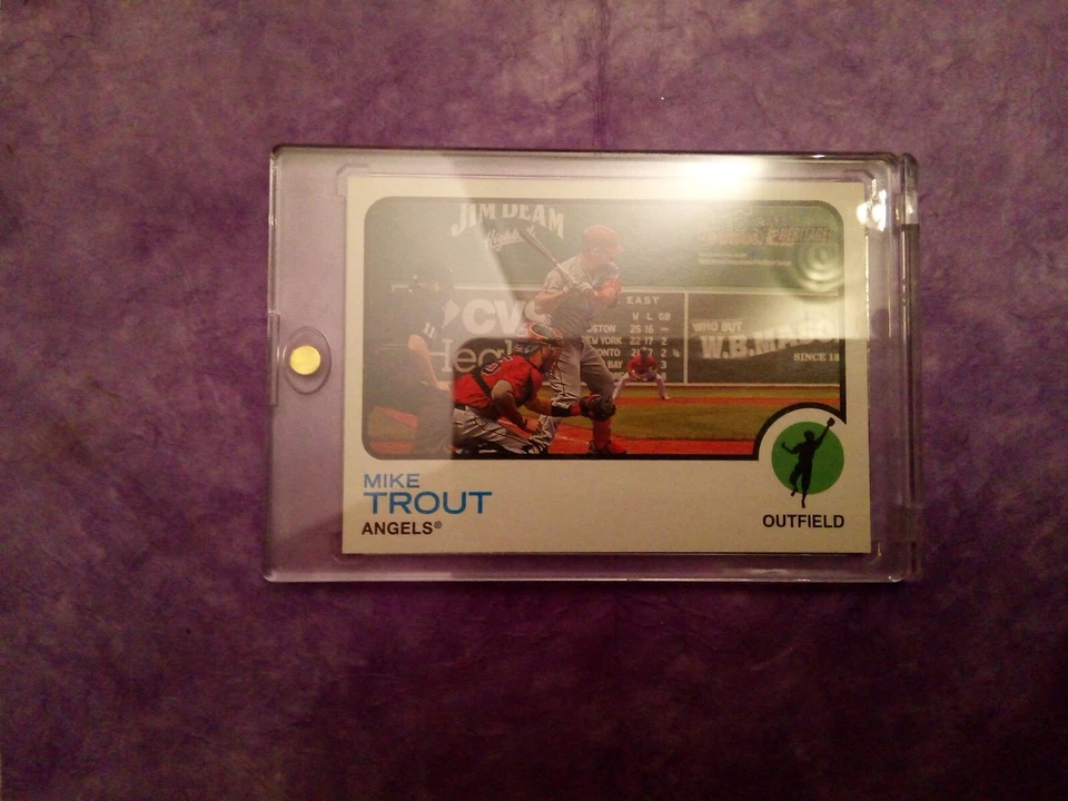 2022 Topps Heritage MIKE TROUT Angels #100 ACTION IMAGE VARIATION SP - Image 4 of 4