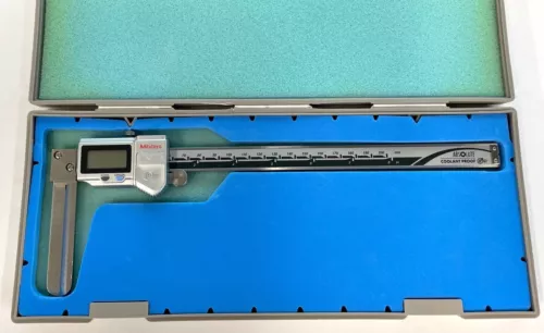 Mitutoyo 573-742 Cloolant Proof Knife-Edge Inside Caliper, .4"-8"/10-200mm Range
