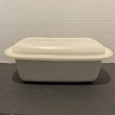 Vtg. Tupperware Loaf Pan 1745-2 With Lid 1747-3    2 Qt.  9 x 5 x3½in.