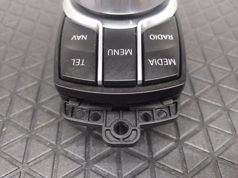 Controlador multimedia BMW X1 F48 iDrive OEM Foto 3 de 4