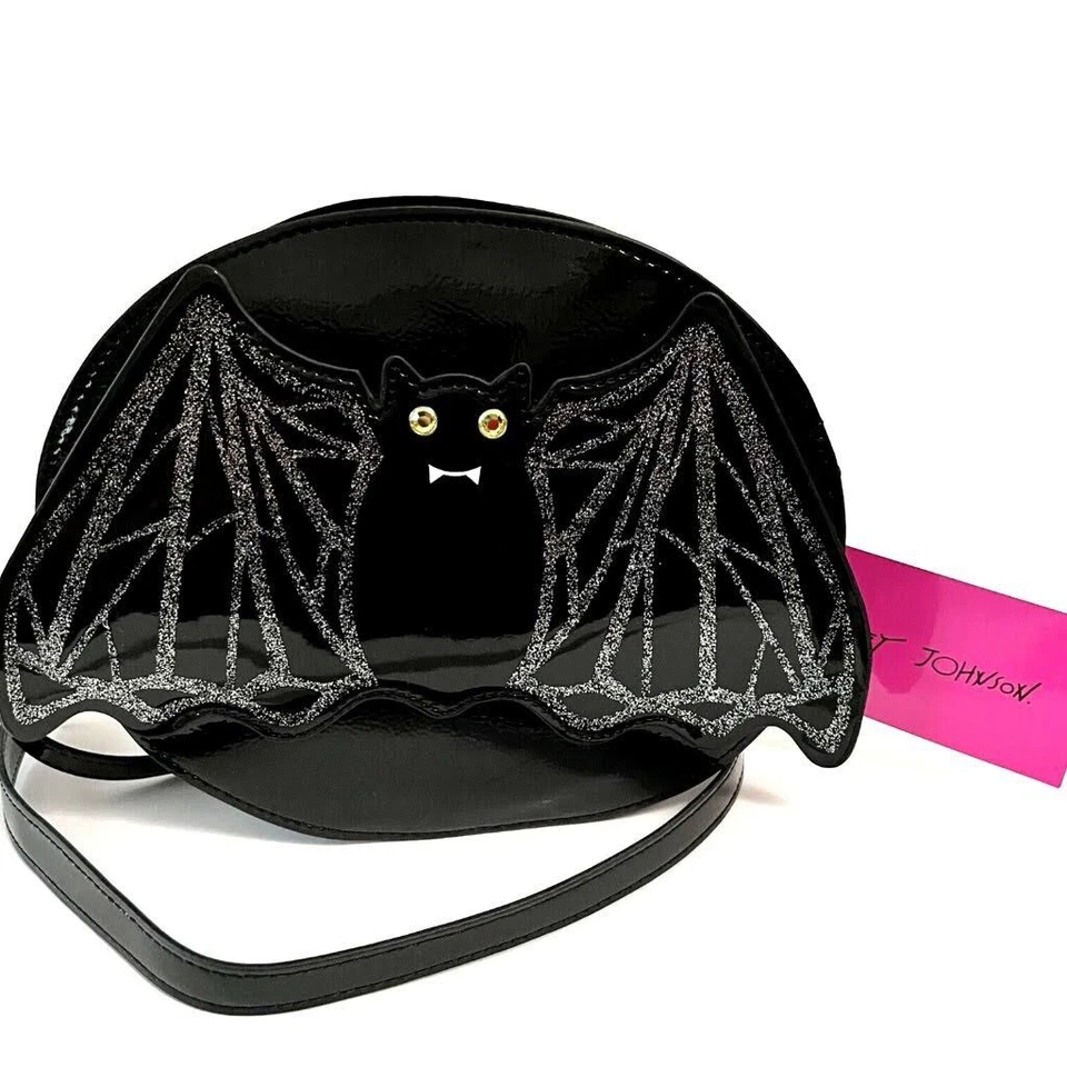 Bolso Bandolera Betsey Johnson Negro y Plateado Kitsch Murciélago Halloween Nuevo con Etiquetas $88 Minorista