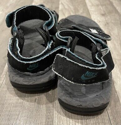 Vintage Nike ACG Air Deschutz Sandals Men's 9.5 Black And Vintage Nike ACG Air Deschutz Sandals Men's 9.5 Black And
