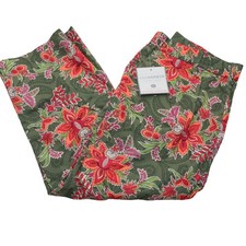 Sag Harbor Size 10 Stretch Floral Capri Pants...