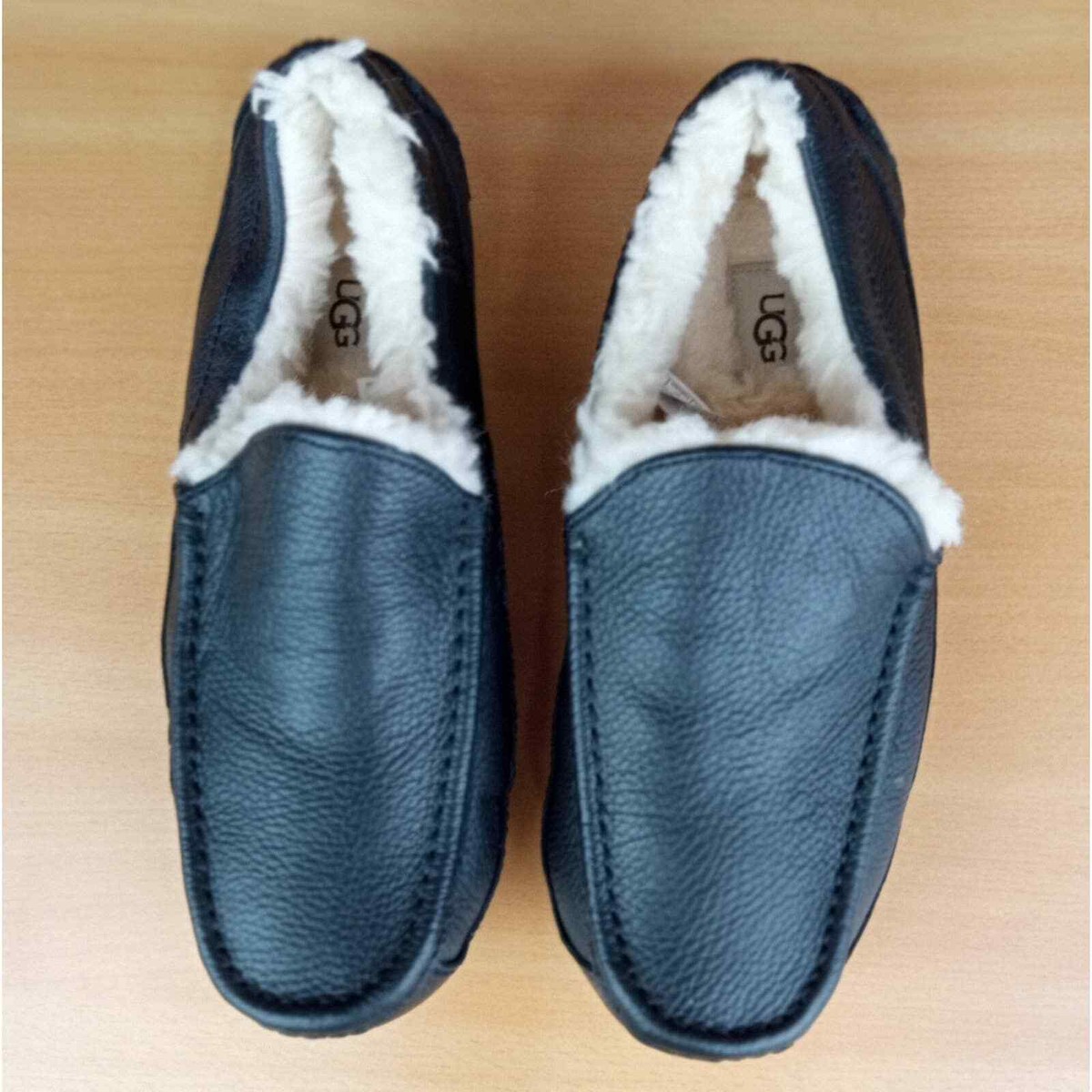 UGG Ascot Black Pebbled Leather Shearling Loafers | Men’s 13 Men main image 4