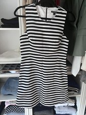 Express steipe black and white dress size 4