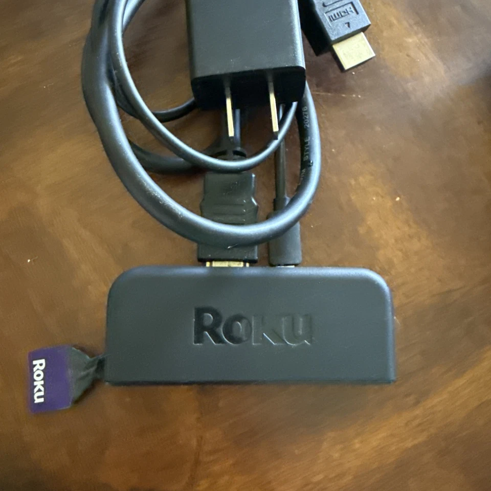 Transmisor multimedia digital HD Roku Express 3900X con control remoto y alimentación Foto 3 de 4