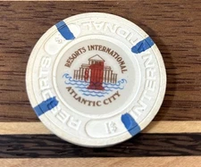 $1 1 RESORTS INTERNATIONAL CASINO CHIP POKER CHIP ATLANTIC CITY