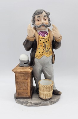 SEYMOUR MANN Original Vintage Signed Museo Stockbroker Porcelain Figurine Statue