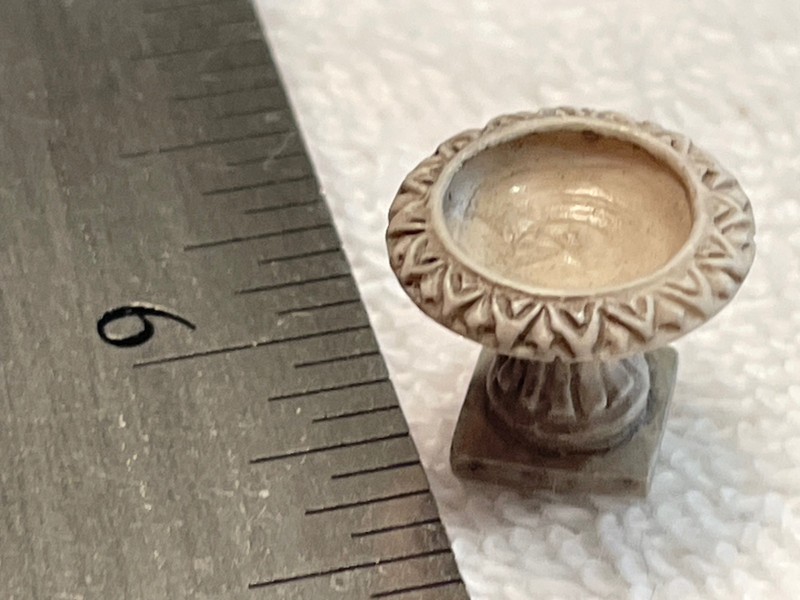 Birdbath Vintage  New for miniature dollhouse Resin detailed believe 1/2" scale
