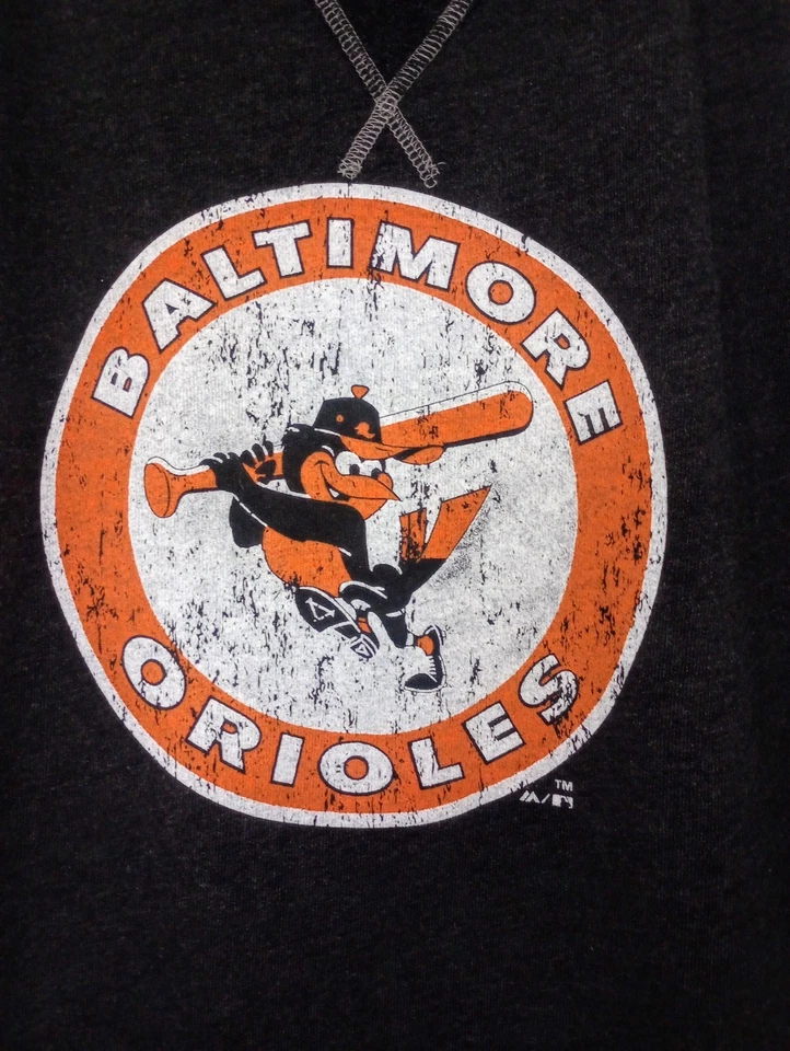 SUDADERA MUJER BALTIMORE ORIOLES HILOS MAJESTUOSOS TALLA MEDIANA Foto 2 de 4