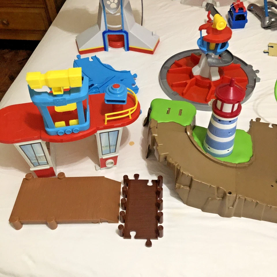 Lote de juguetes gigantes de la Patrulla Canina - 6 juegos incompletos - Sin figuras - Solo recogida local Foto 2 de 4