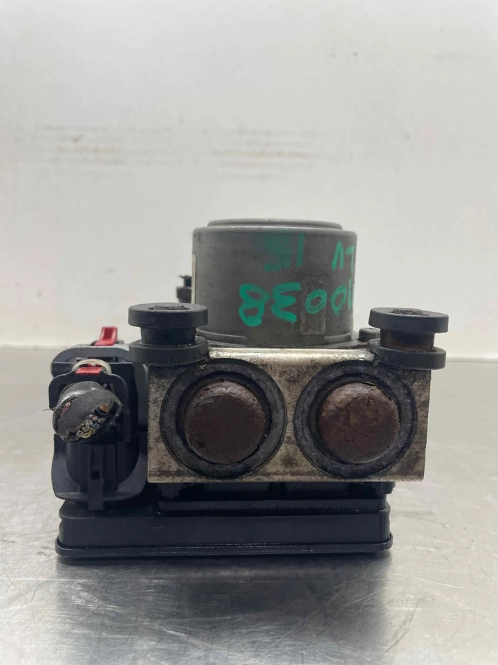 Chevy Silverado 1500 2015 controlador de bomba de freno antibloqueo 5,3 L 95 k 23255032 2016 Foto 4 de 4