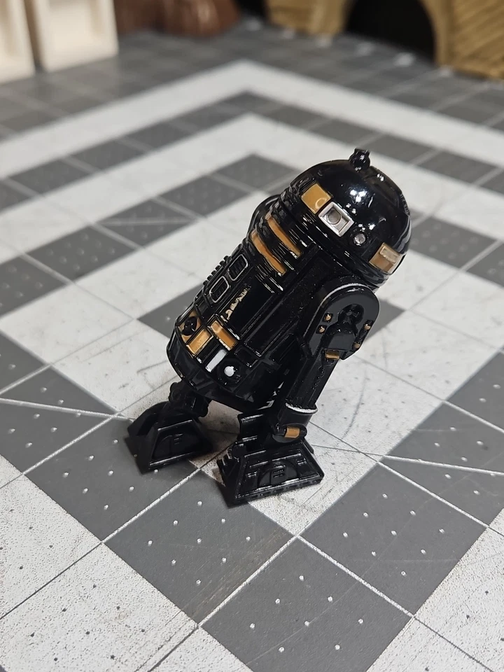 Droide Astromecánico Imperial R2-Q5 Star Wars Poder del Jedi Hasbro ROTJ 2000 Foto 4 de 4