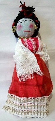 muñequita mexicana de trapo