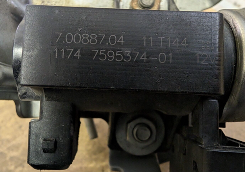 BMW 6 SERIES 650I F12 N63 ENGINE 08-17 VACUUM TURBO SOLENOID VALVE WITH BRACKET - Picture 3 of 9