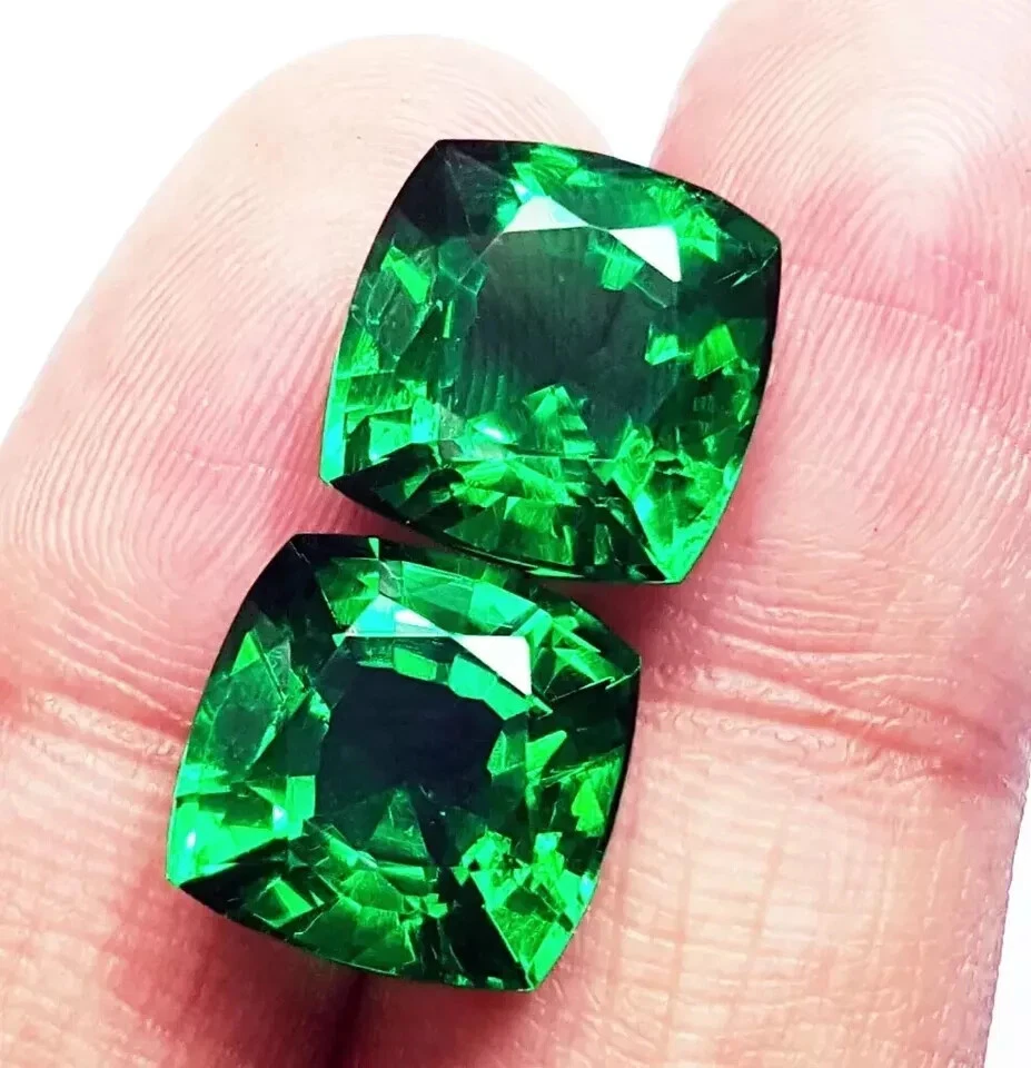 Emerald Pair 20  Ct Cushion Cut Natural Colombian Loose Gemstone CERTIFIED - Image 3 of 4