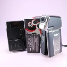 Vivitar DVR-688 Handheld Compact Digital Video Recorder Silver Tested Full Set