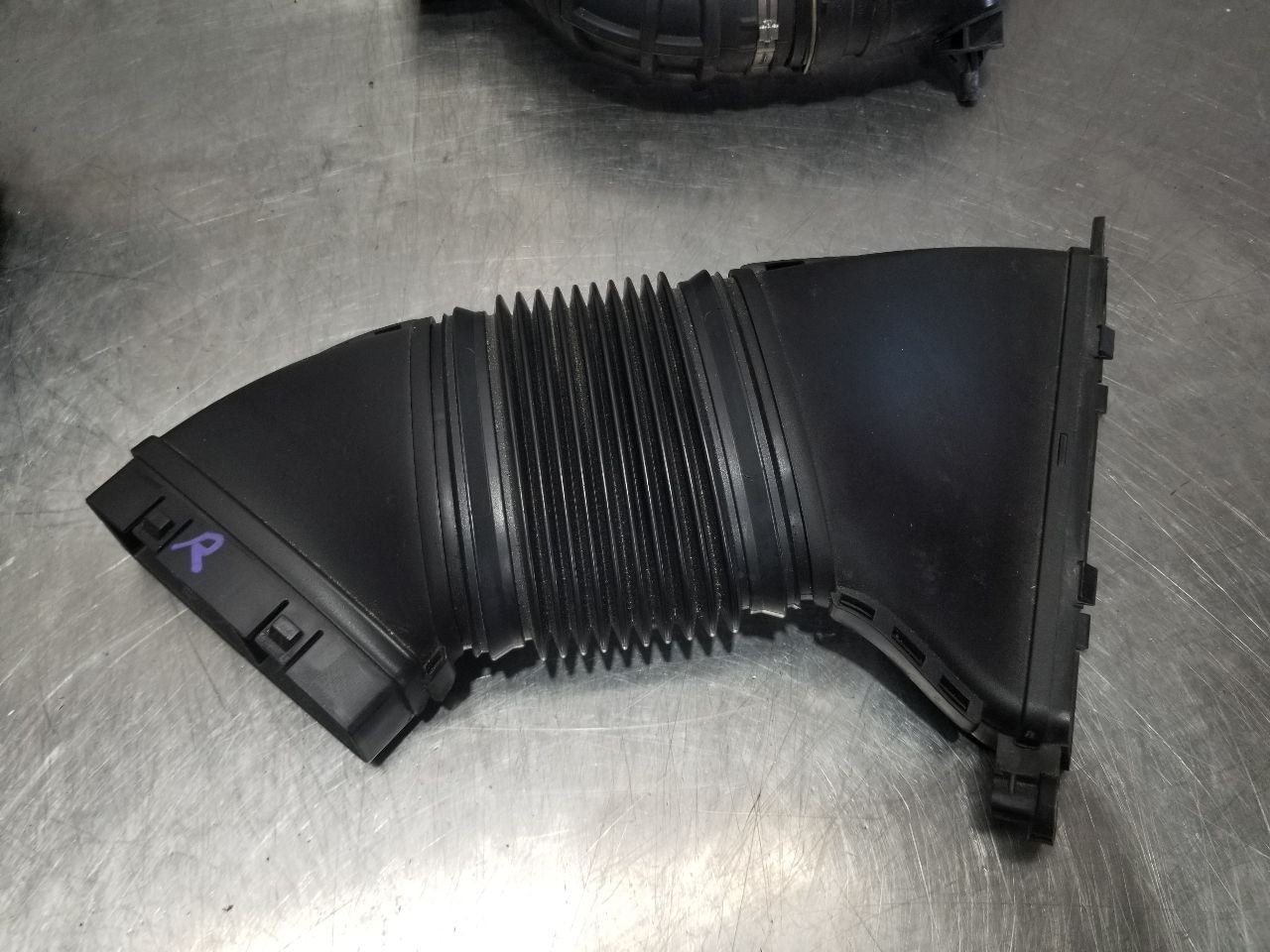 20 2020 MASERATI LEVANTE SQ4 GRANSPORT 3.0L ENGINE AIR CLEANER INTAKE RIGHT 