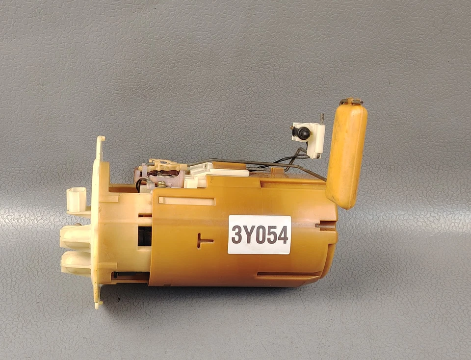 Nissan Maxima A33 3.0L 2000 2001 FUEL PUMP ASSEMBLY USED OEM 25060 2Y900 - Image 3 of 4