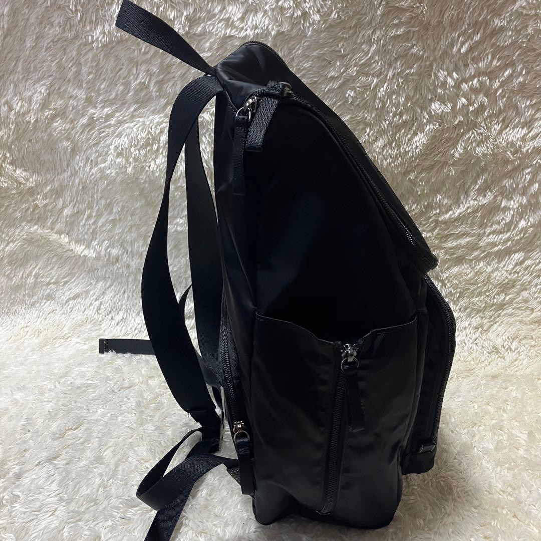 Excellent Condition PORTER PLAN Backpack - image 8