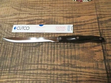 CUTCO 1723 Carver Knife ~~Serrated Blade ~~ Classic Black Contoured Handle !