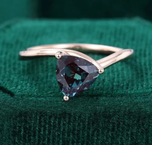 Trillion Cut Alexandrite Engagement ring, 925 Sterling silver Wedding Jewellery