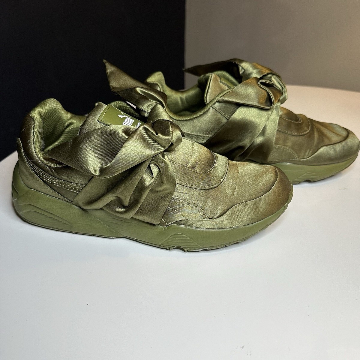 激レア★ PUMA x Fenty Bow 'Olive' リボン リアーナ スニーカー Puma X Fenty Rihanna Women 6.5 Olive Green Satin Bow Sneaker