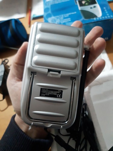 Inno Hit TFT3 TFT TV PORTATILE, FUNZIONANTE, IN ITALIA NON TRASMETTONO SEGNALE - Foto 3 di 9