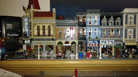 LEGO Creator Expert: Pet Shop (10218)