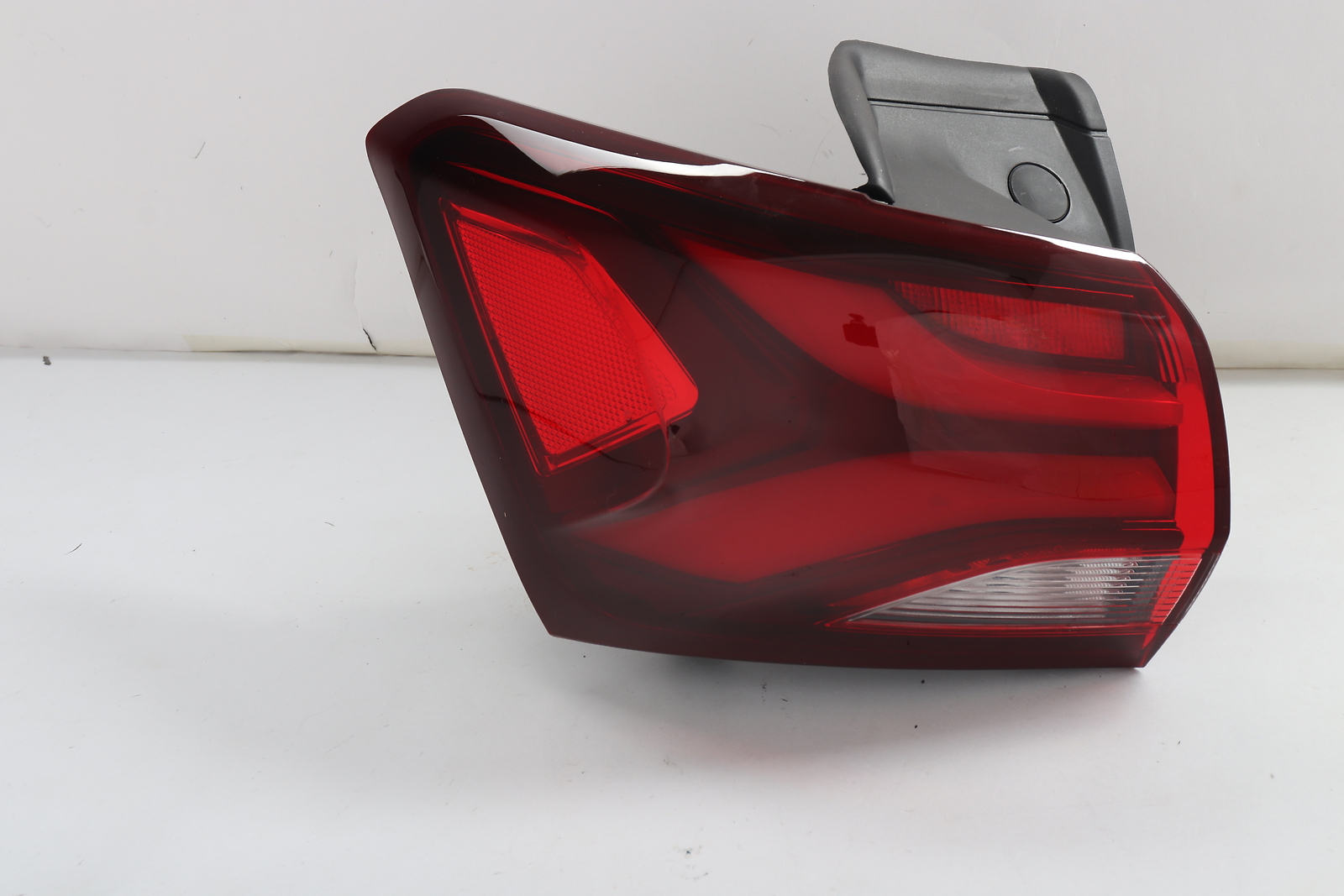 For 2022-2023 Chevy Equinox Rear Outer Lamp LED Tail Light Left Driver Side