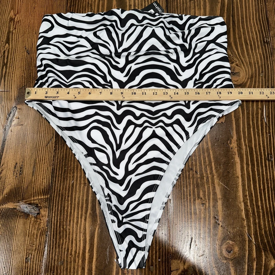 Traje de baño BOOHOO talla 20 bandeau 1 pieza - negro/blanco cebra nuevo con etiquetas  Foto 2 de 4