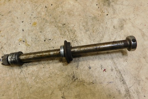 Yamaha XS 400 2A2 Hinterradachse Achse hinten Steckachse Radachse