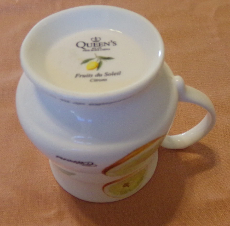 Taza Queen's Fruits du Soleil Citrons Limón Patas Taza 3 5/8 Pulgadas ¡EXCELENTE ESTADO! Foto 4 de 4
