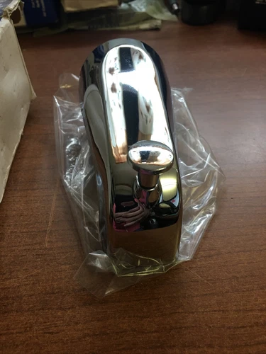 Jones Stephens Diverter Spout Nose Connection Chrome Plated 1/2" FIP D01001  - Picture 3 of 7