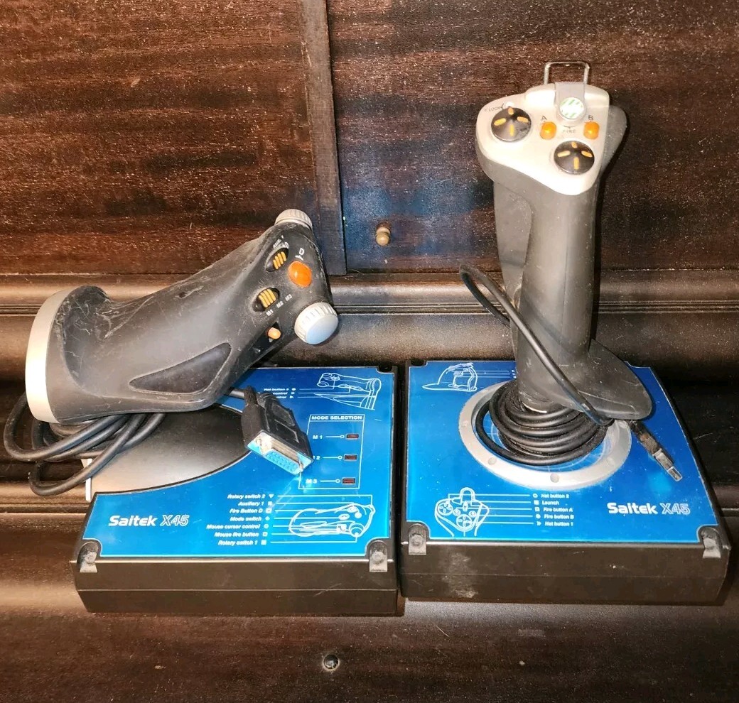 Saitek X45 Flight Simulator Control (J24C) Flight Stick