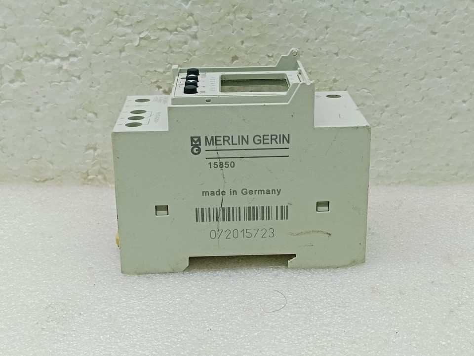 Merlin Gerin 15850 Digital Time Switch 230-240V 16A 250V Programmable ...