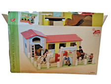 Le Toy Van "Appleyard Riding School"  Bauernhof/Reiterhof OVP und neuwertig
