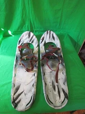 Tubbs Snowshoes Sierra with Control Wing Bindings 32 X 9 Good Condition